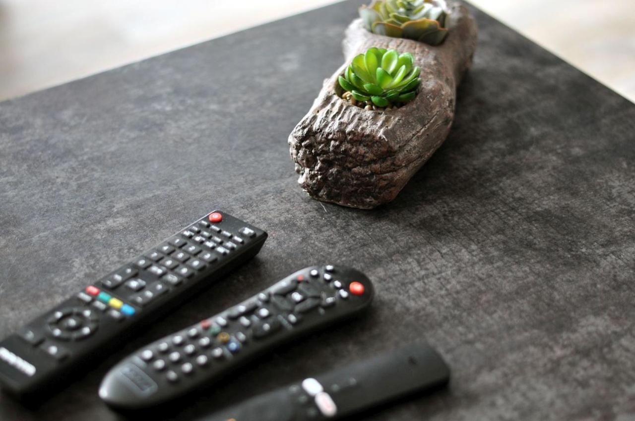 Q Gold-trzy Pokoje, Manufaktura, Garaz Gratis, Tv Max, Fv, Gwarancja Zadowolenia Apartment