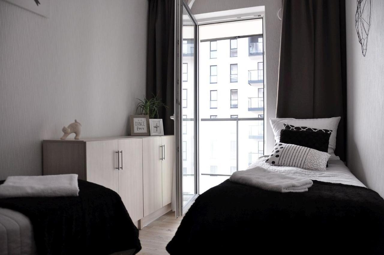 Q Gold-trzy Pokoje, Manufaktura, Garaz Gratis, Tv Max, Fv, Gwarancja Zadowolenia Apartment Lodz (Lodz)