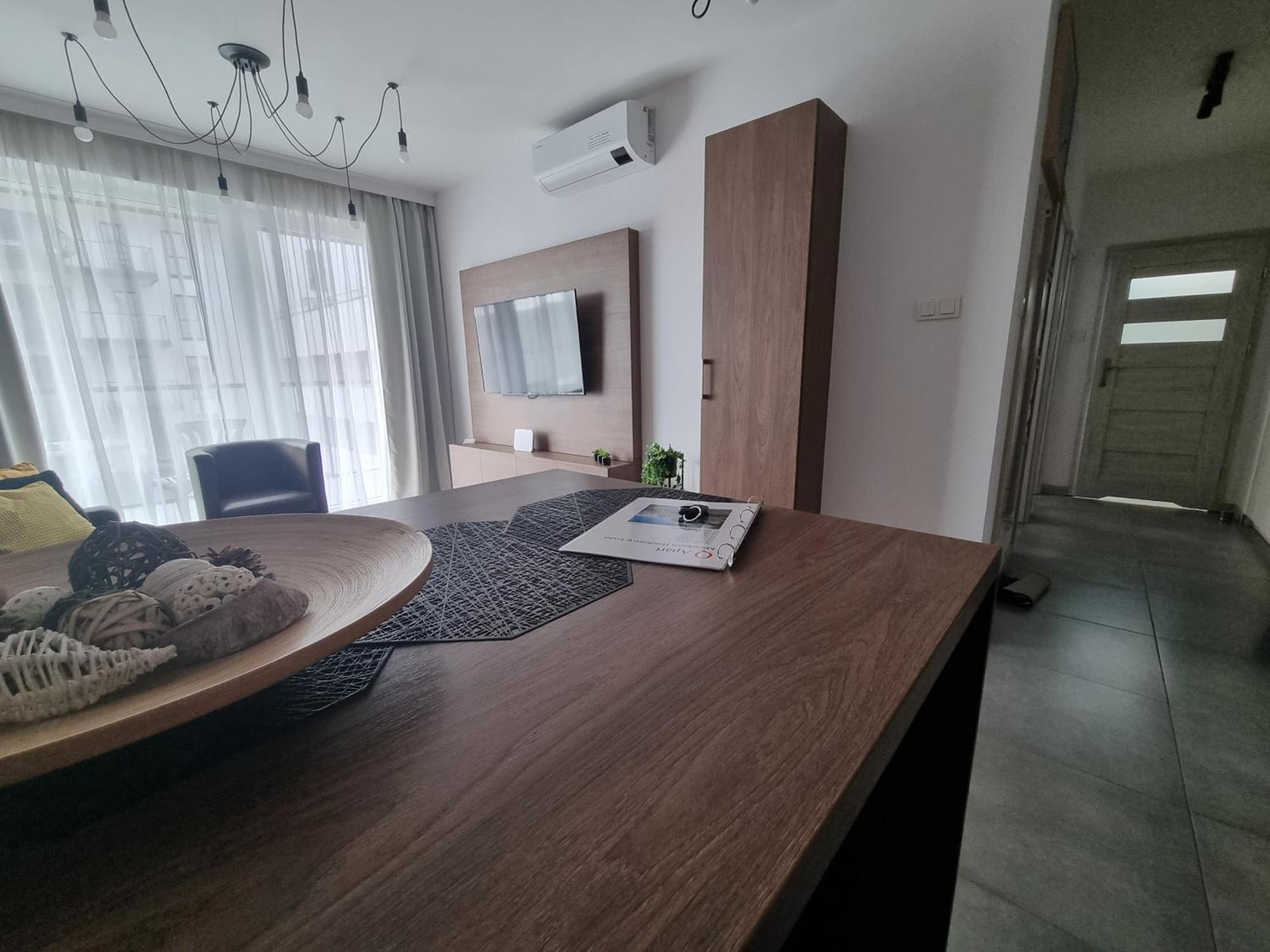 Q Gold - 3 Pokoje, Garaż, Klimatyzacja, Netflix Apartament