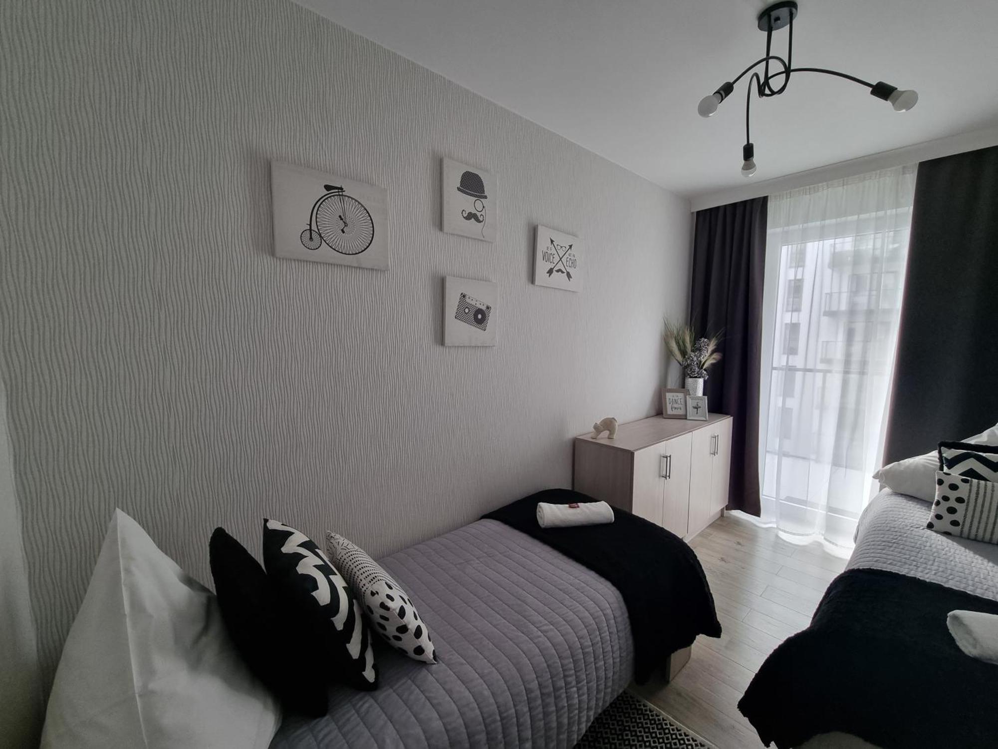 Q Gold-trzy Pokoje, Manufaktura, Garaz Gratis, Tv Max, Fv, Gwarancja Zadowolenia * Lodz (Lodz)